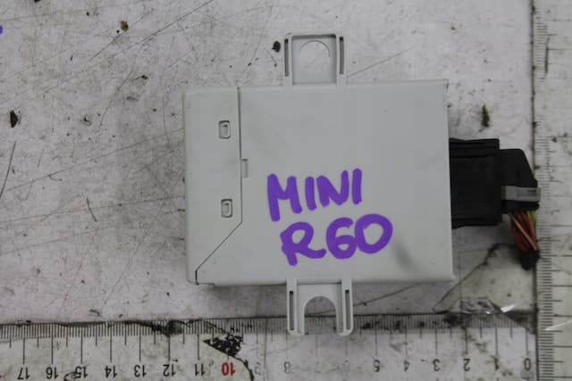Б/У Блок контроллер зеркал 9177975 mini r60 10-16 оригинал