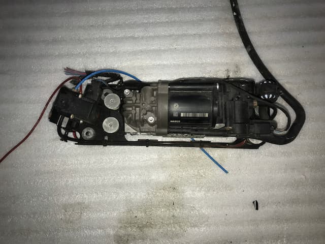 Bmw компресор підвіски 6794465 - нова запчастина оригінал