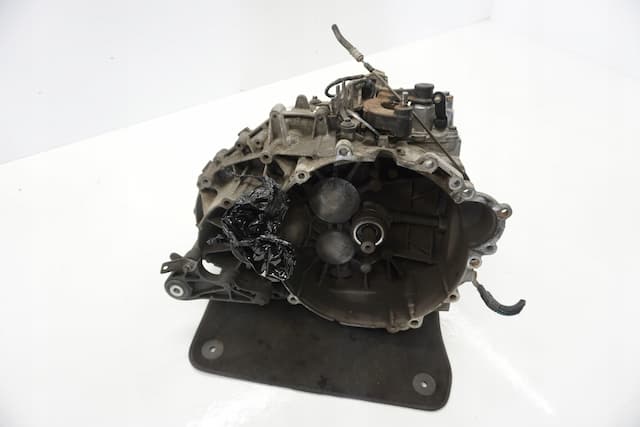 Б/В Volvo s40 2 коробка передач 2. 5t p9482352 оригінал