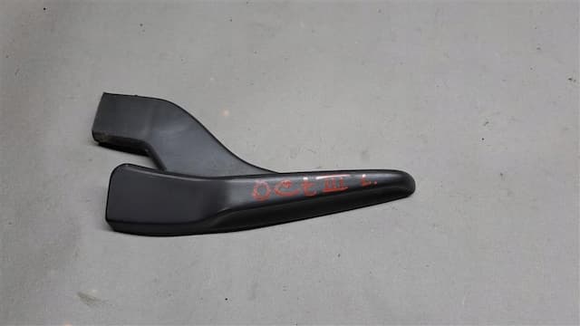 Б/В Octavia 3 ручка регулювання сидінь права 8t0881254 оригінал
