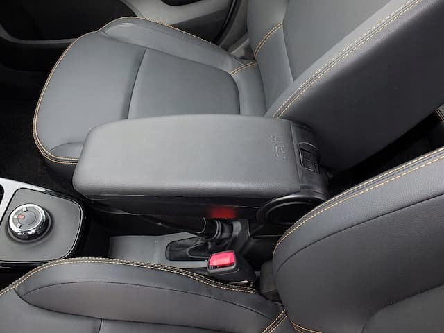 Подлокотник armster 3 skoda octavia 2 2004-2013 - новая запчасть