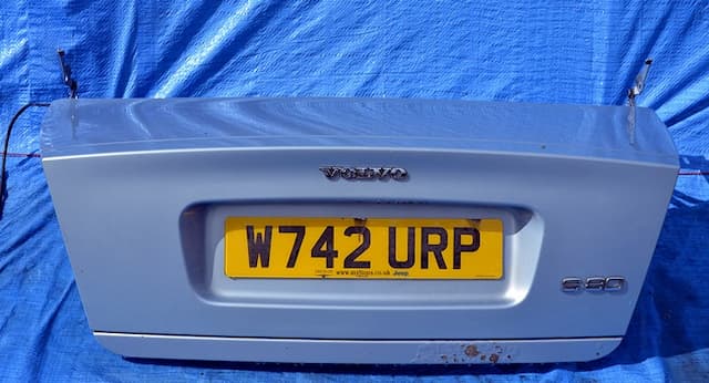 Volvo s80 крышка зад задняя голубая хорошее состояние целая - новая запчасть оригинал