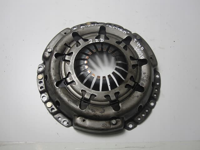 Б/В Корзина щеплення nissan almera tino 2. 2d 2002r