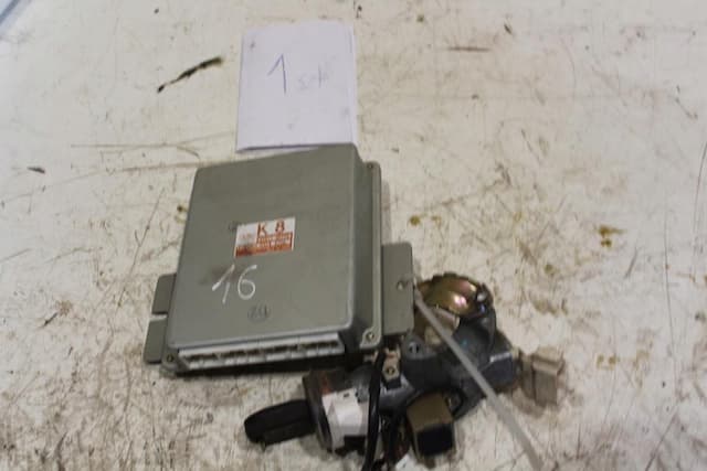 Б/В Ecu subaru legacy 4 2. 0r 2006 k8 22611ak770 оригінал