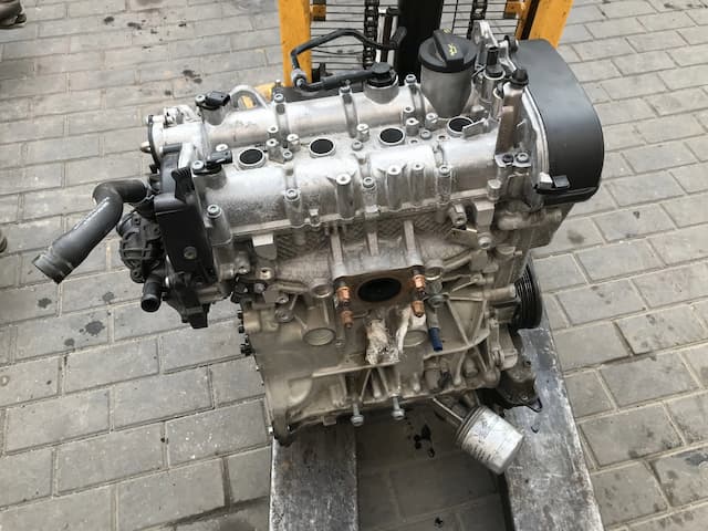 Б/У Блок двигателя двигатель a4 b9 8w 15- 1.4 tfsi cvna оригинал