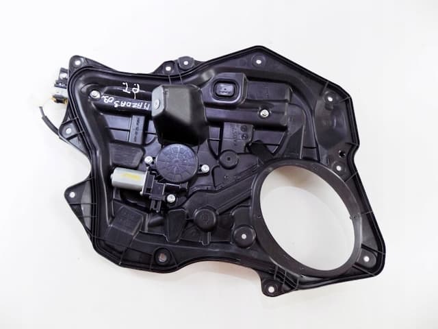 Б/В Mazda 3 bl 2 08 - 13 склопідйомник правий задній оригінал