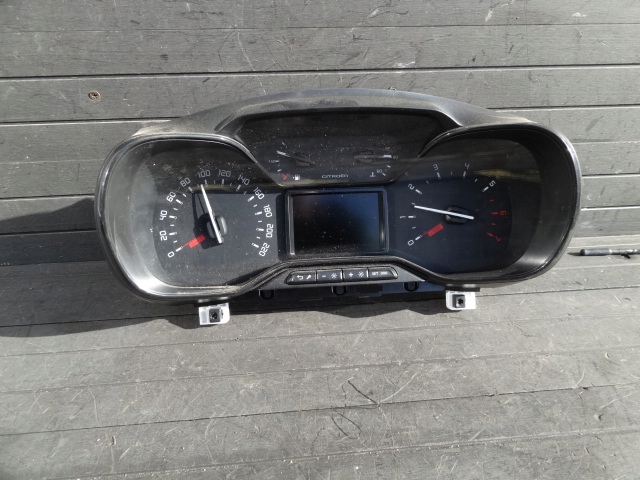 Б/В Citroen c3 3 2016 1, 2 vti панель приборів 9813361380-00 оригінал