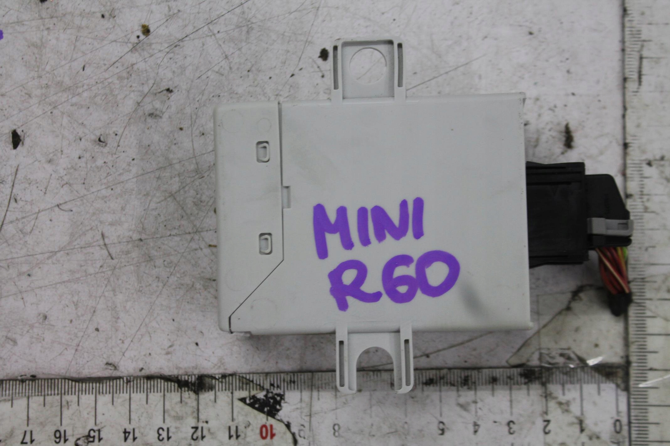 Б/В Блок управління зеркал 9177975 mini r60 10-16 оригінал