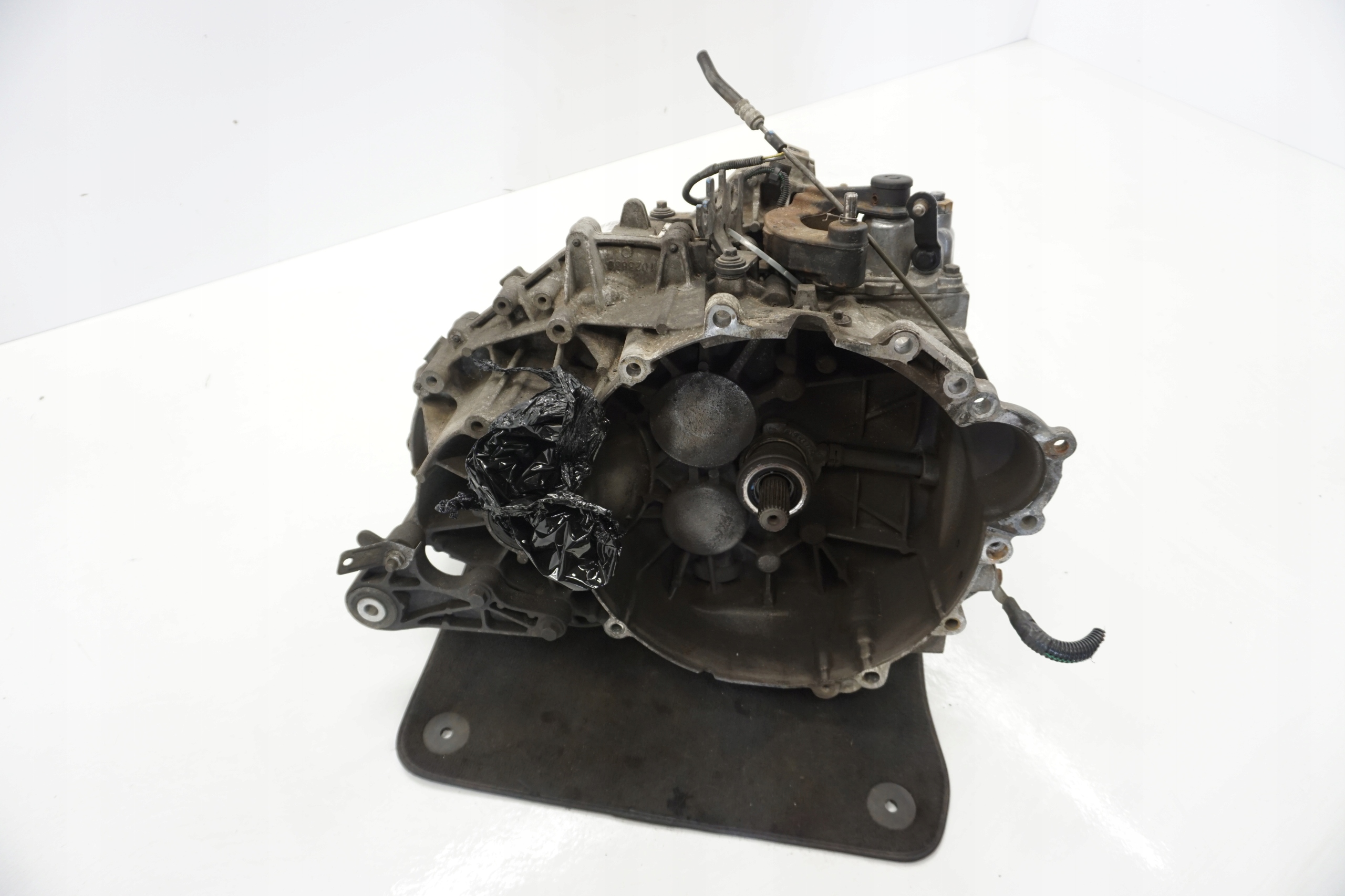 Б/У Volvo s40 2 коробка передач 2. 5t p9482352 оригинал