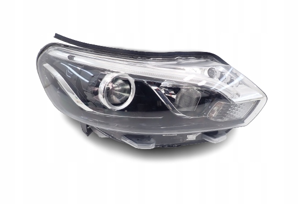 Б/В Toyota proace xenon led підсвідка 16 фара права 9808237480 оригінал