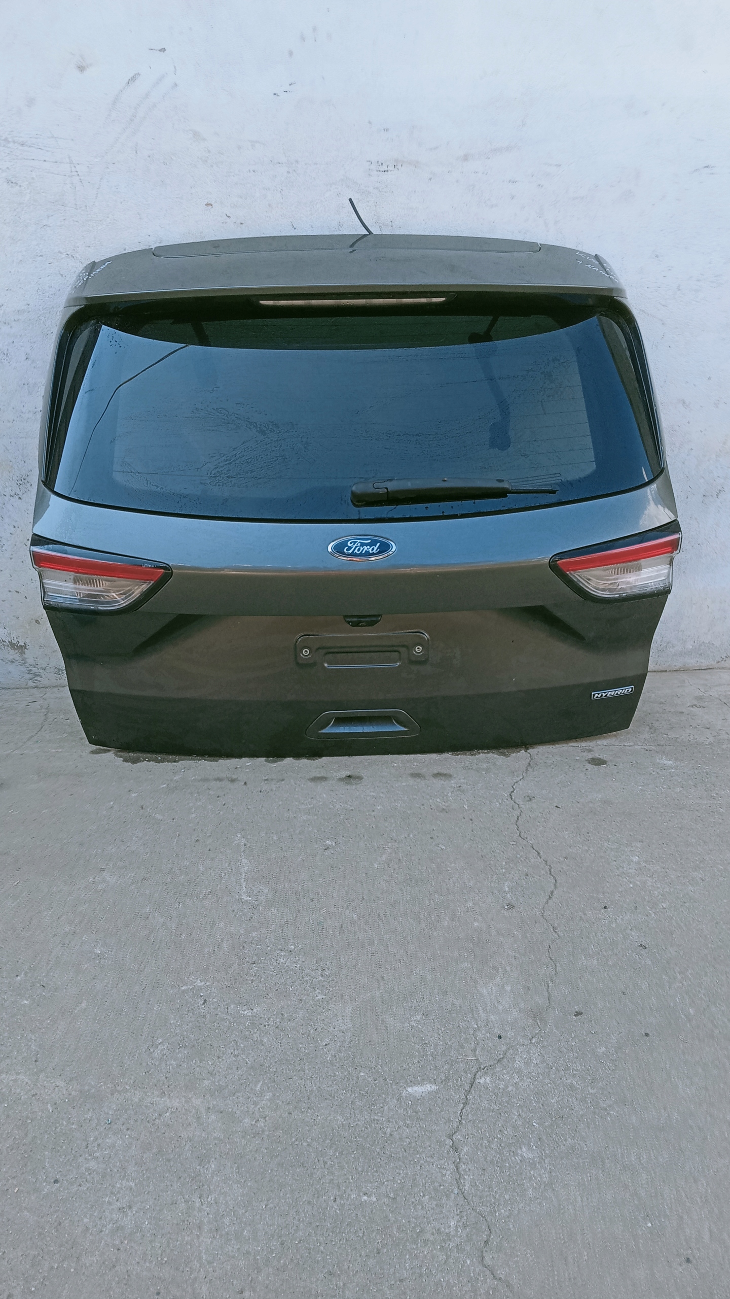 Б/В Ford kuga mk3 21- кришка зад задня багажника оригінал