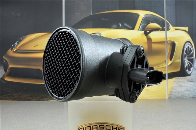 Б/У Porsche cayenne s 955 v8 4. 8l 280kw расходомер оригинал