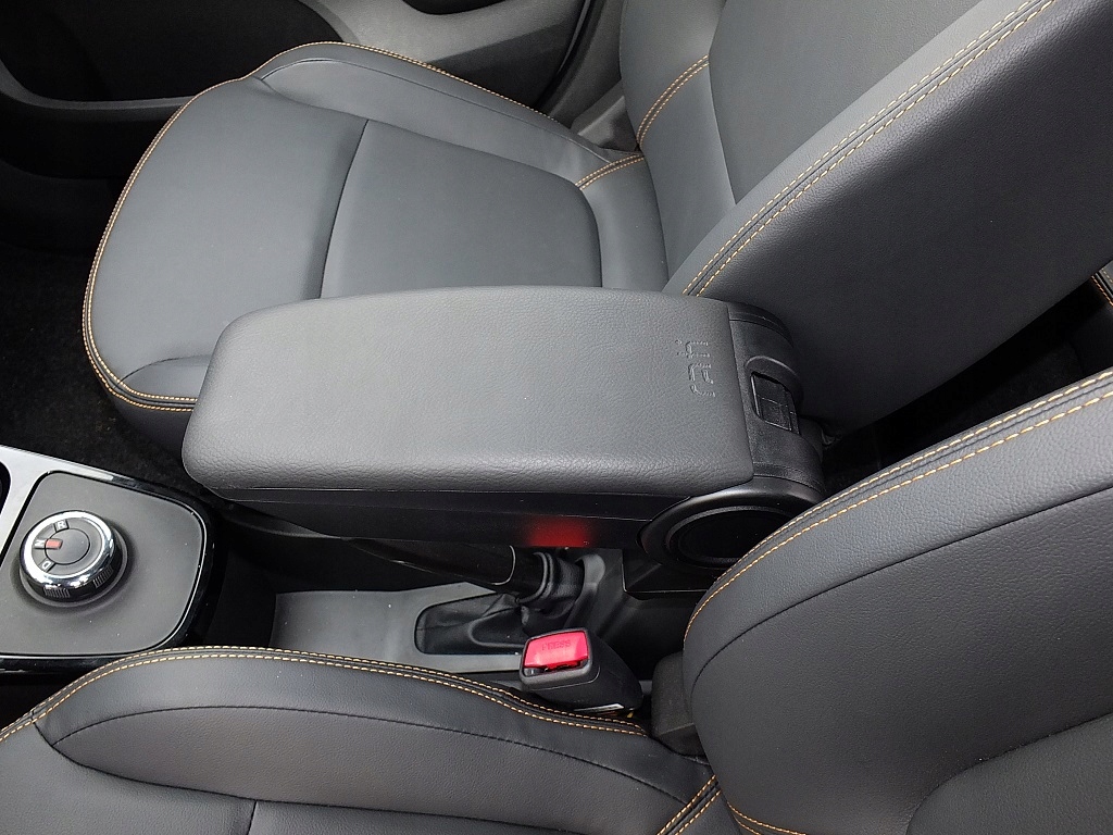 Підлокітник armster 3 skoda octavia 2 2004-2013 - нова запчастина