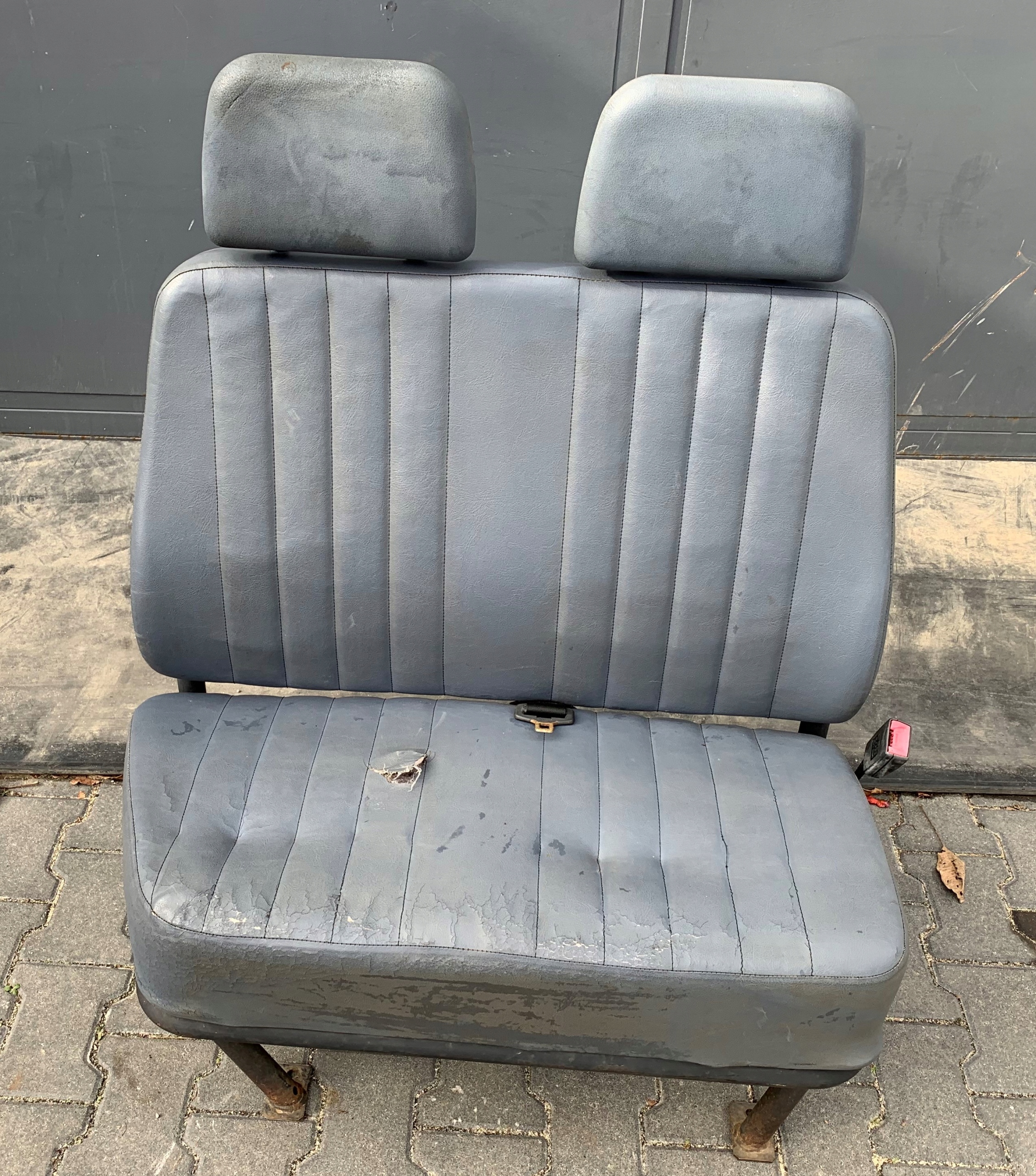 Б/У Диван сиденье mercedes vario 614 816 614 818 оригинал