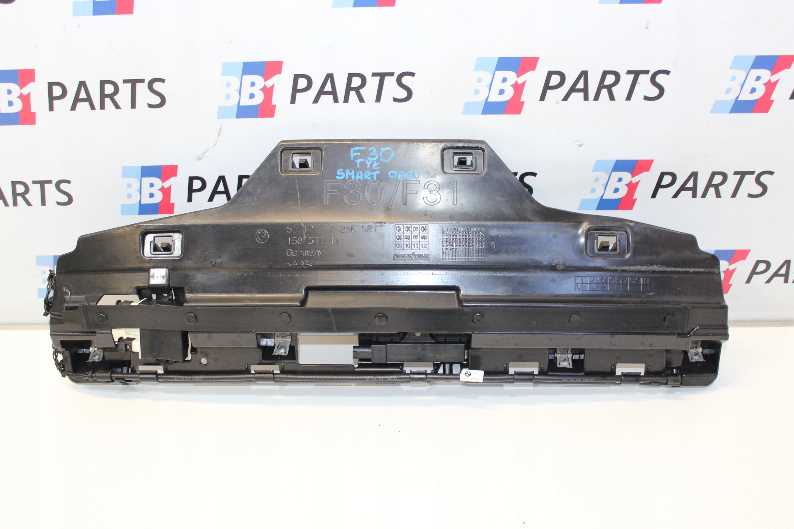 Б/У Bmw f30 крепеж бампера smart open блок 7391042 оригинал