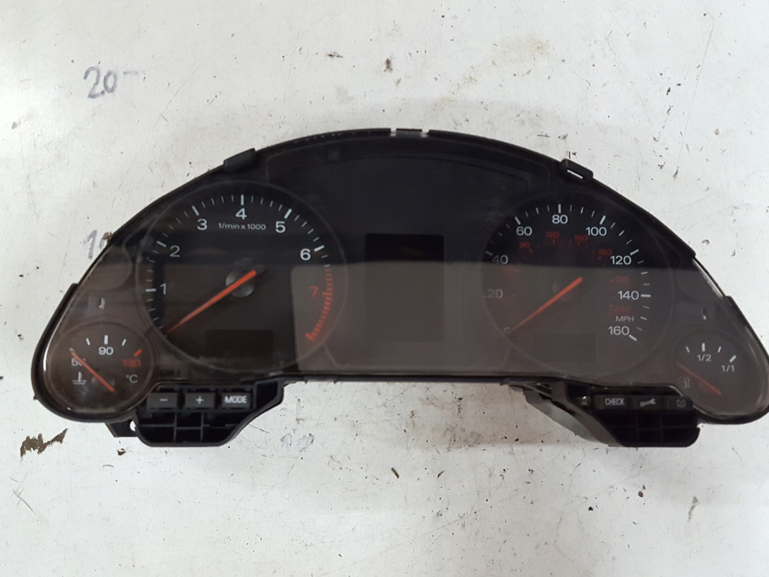 Б/В Audi a4 b6 00-04r кабріолет 1.8 t панель приборів англієць оригінал