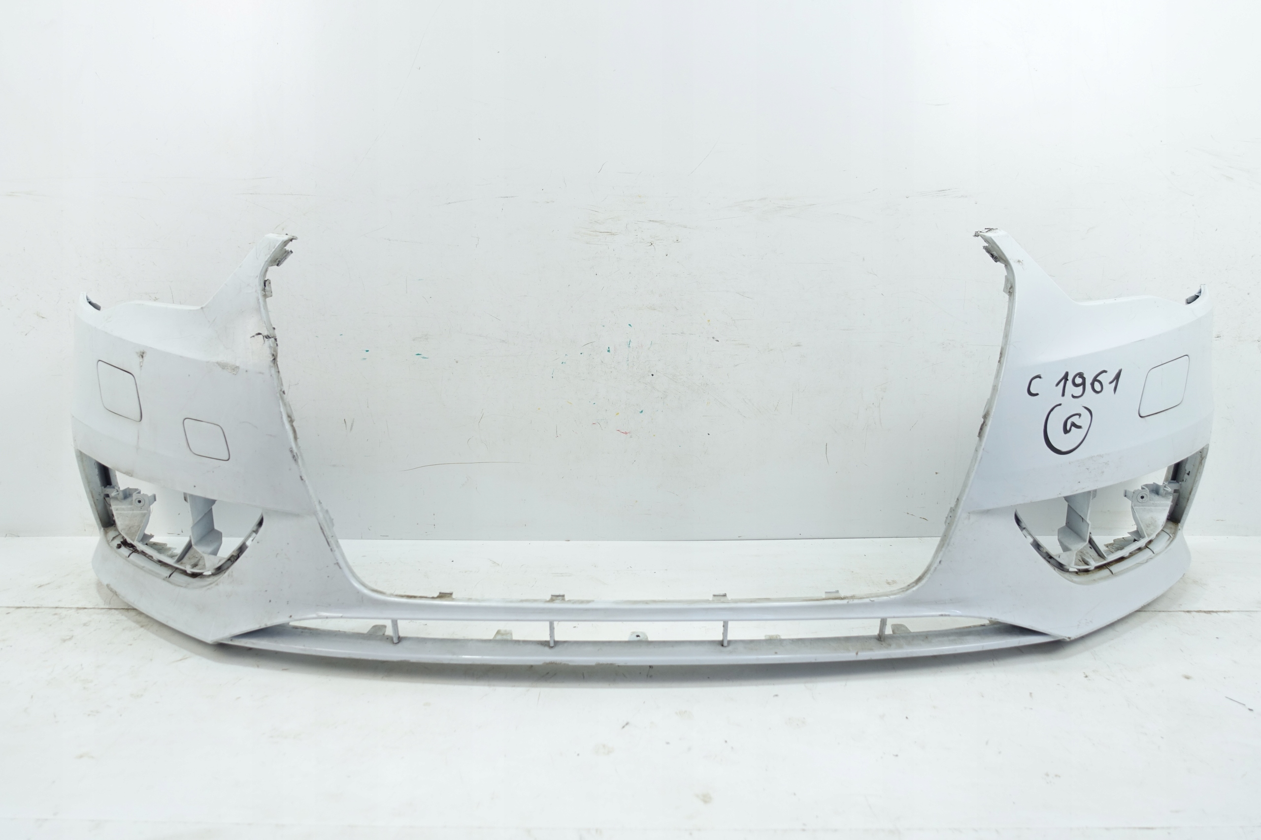 Б/В Бампер передній передні audi a3 8v 12 - 8v3807437de оригінал