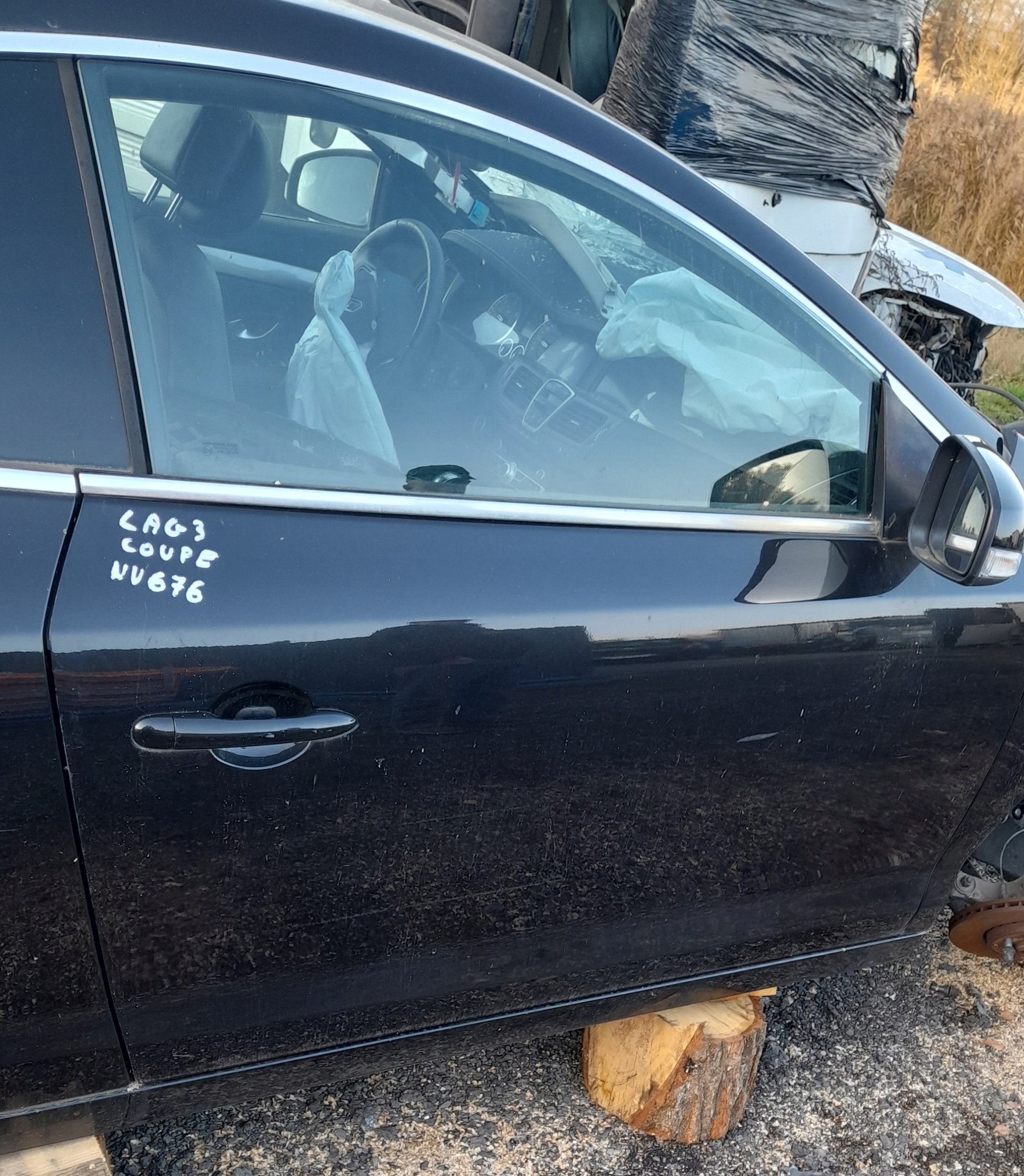 Б/В Двері праві передні renault laguna 3 coupe nv676 оригінал