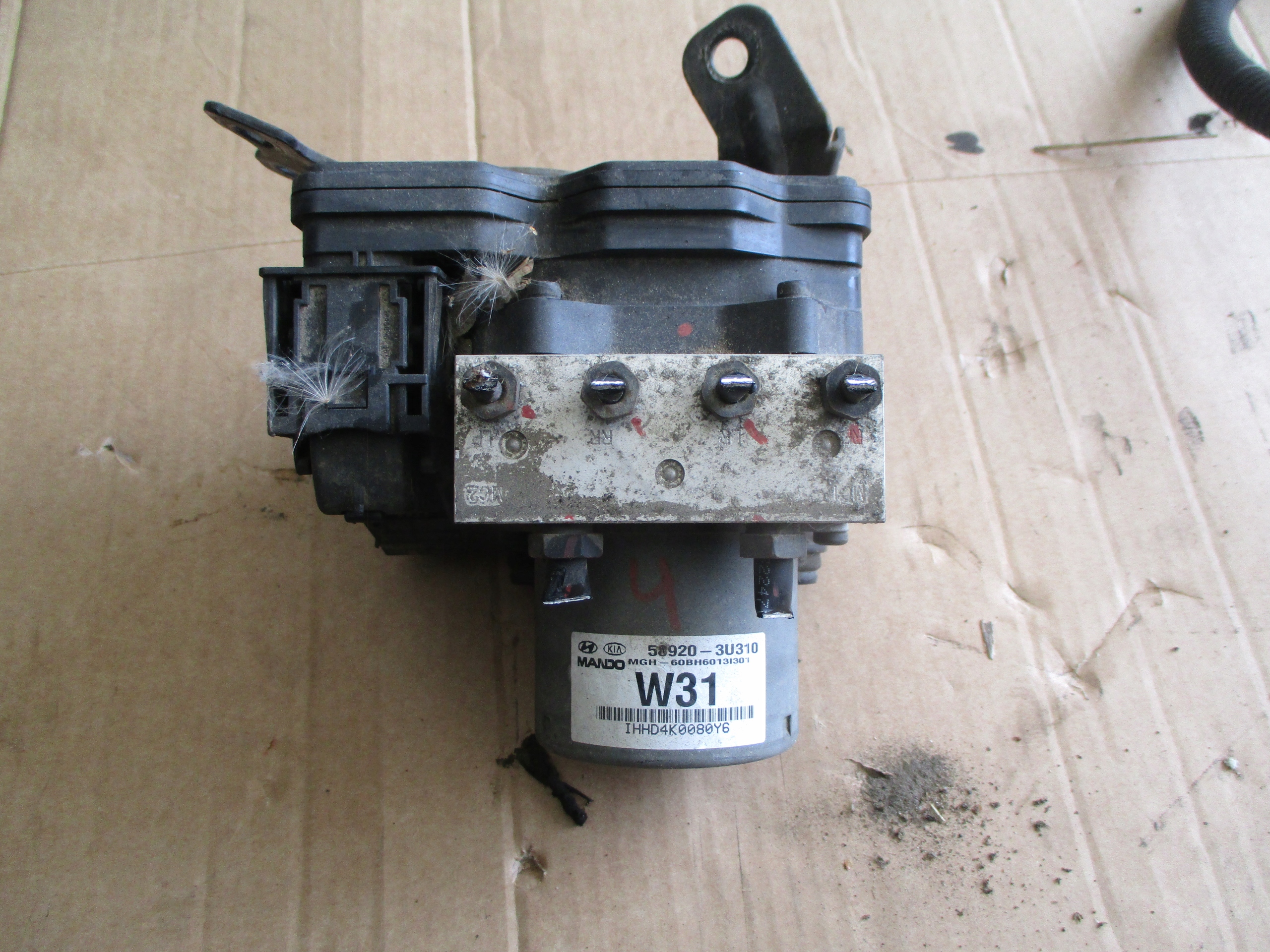Б/В Sportage 3 насос abs 58920-3u310 оригінал