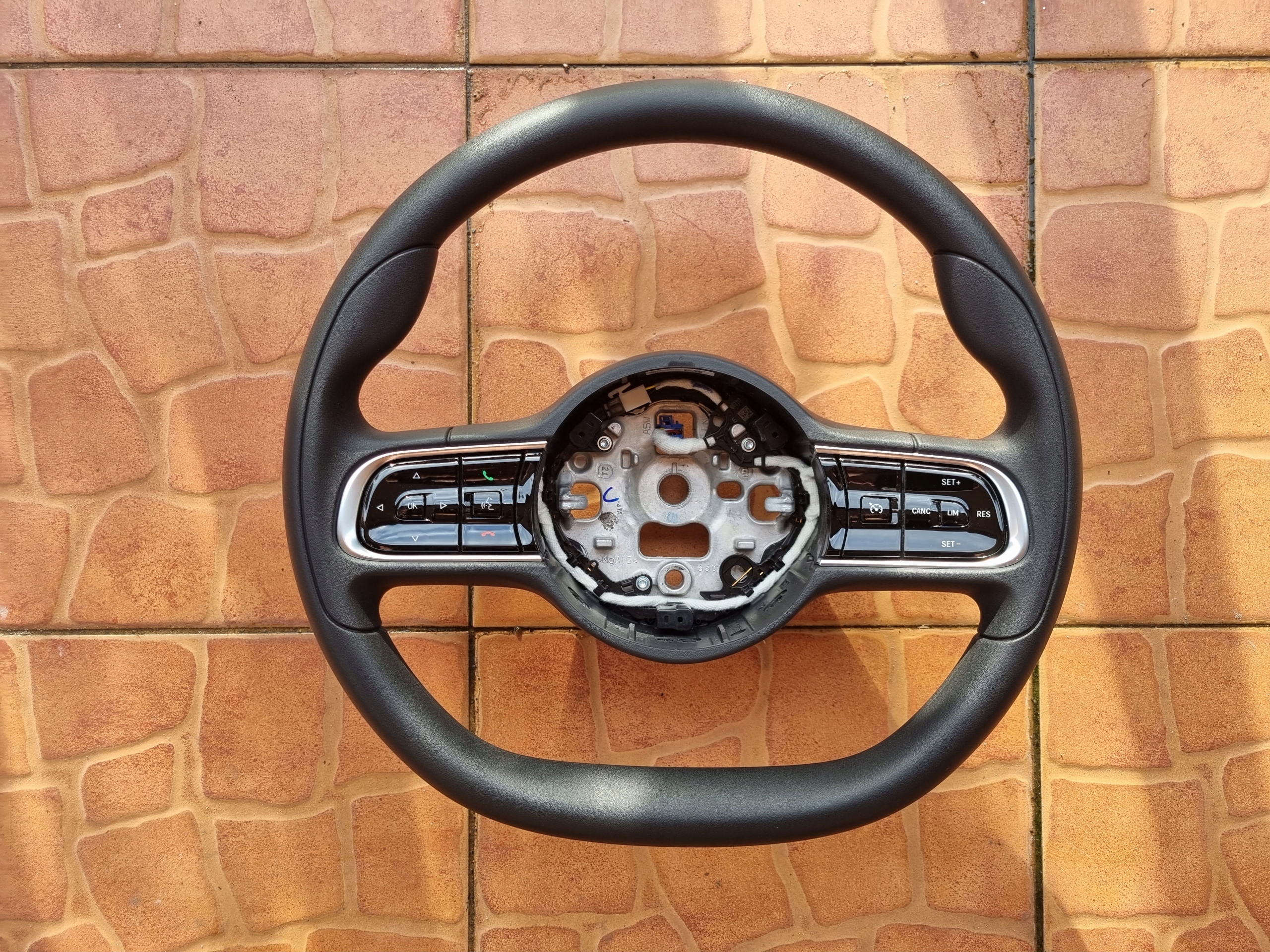 Fiat 500 e electric кермо - нова запчастина