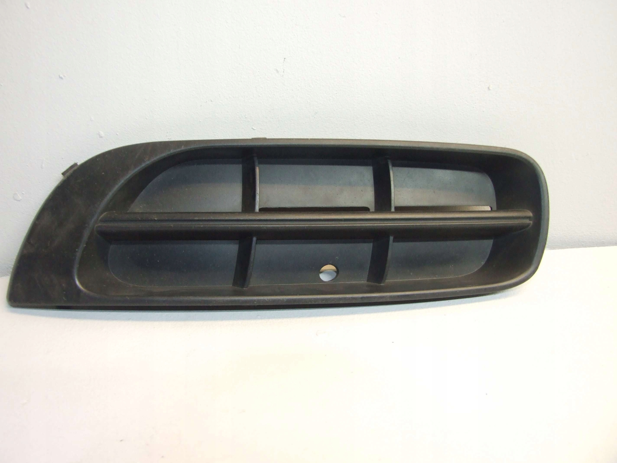 Решітка бампера skoda fabia 2 roomster 5j0807367 - нова запчастина оригінал