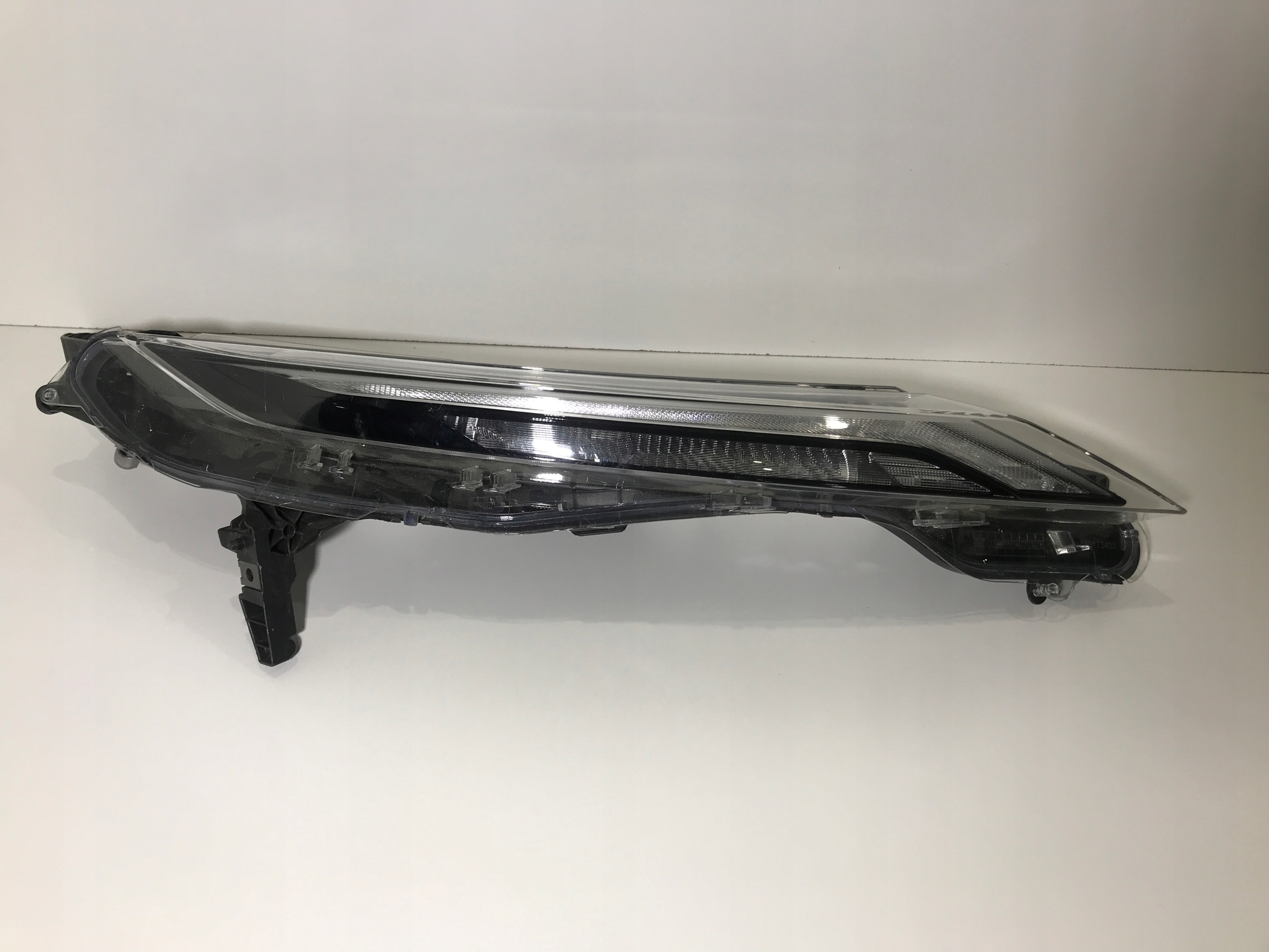 Фара led підсвідка nissan juke 2 l90173403 права - нова запчастина оригінал
