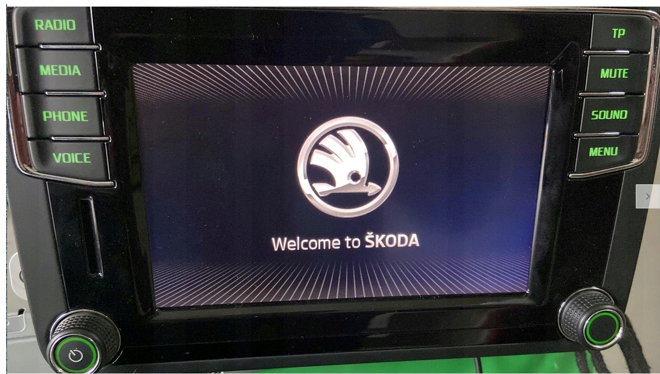 Б/У Skoda автомагнитола composition медиа 5lo035200b dopiszemy оригинал